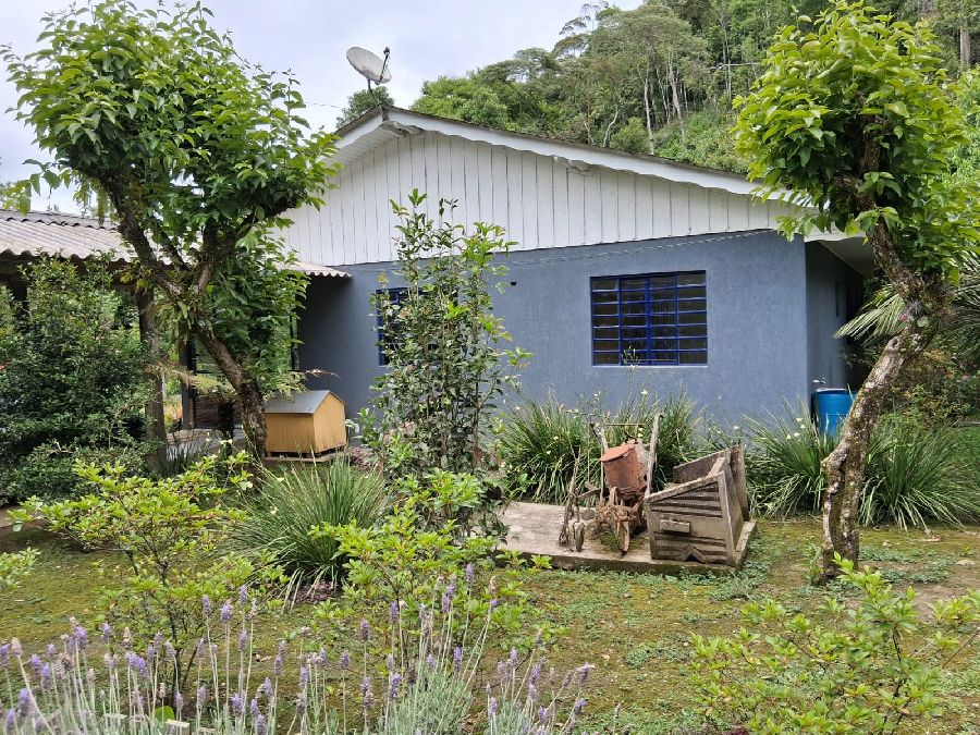 Chácara em Bocaiuva do Sul - Excelente Chácara em Bocaiúva do Sul na localidade de Barra das Cruzes. Com área de 24200 m².